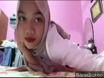 Ukhti Sange Parah Kirim Video Colmek Buat Pacar